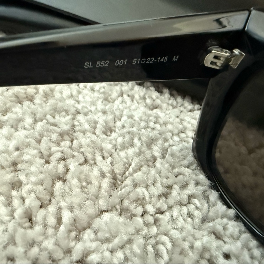 Saint Laurent SL552 Sunglasses - Picture 5 of 9
